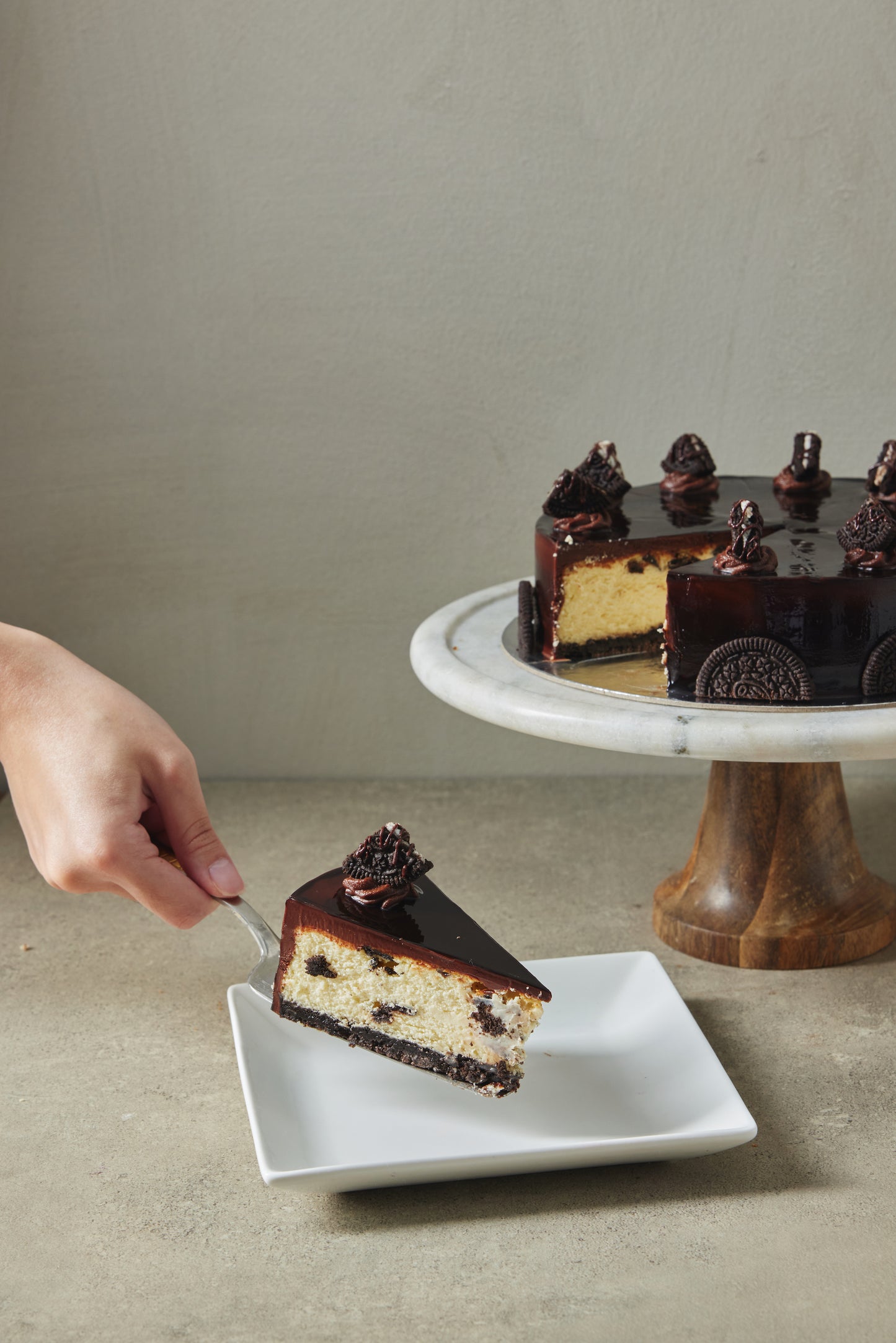 Chocolate Covered Oreo Cheesecake