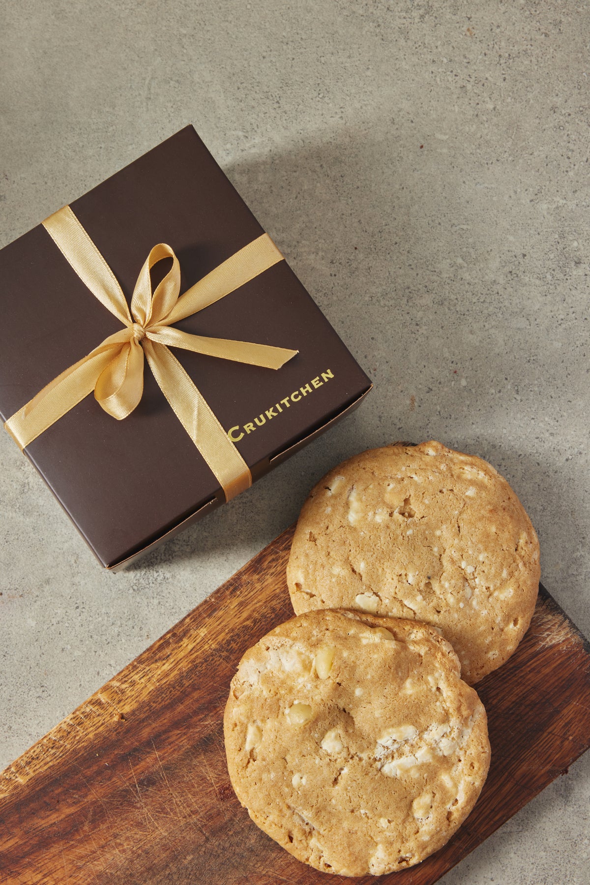 Bigger Than Your Palm Cookie: White Chocolate & Macadamia